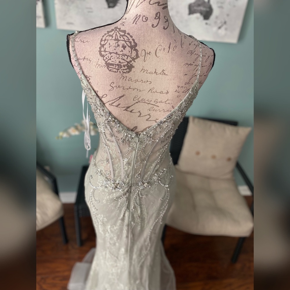Jovani sparkly mermaid wedding dress - Picture 3 of 4